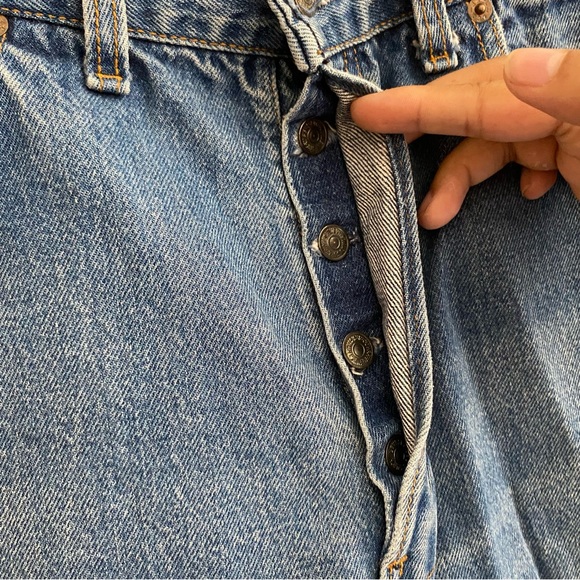 VINTAGE Levi's 501 Cutoff Shorts Sz 31 High Waist - Picture 3 of 5